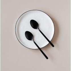 Assiette blanche avec...